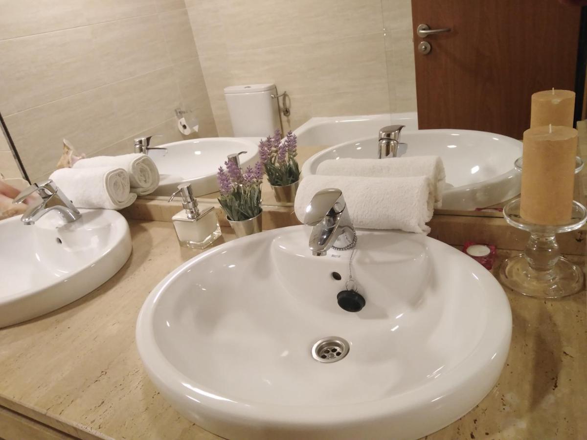 Sevilla Aljarafe Room Бормухос Екстериор снимка